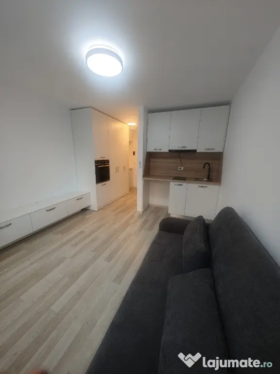 Garsoniera de închiriat