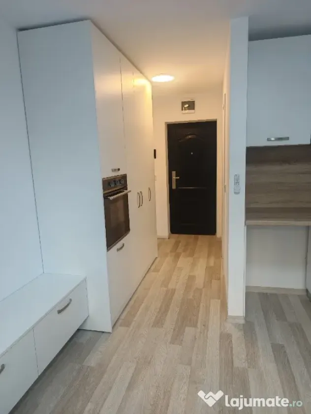 Garsoniera de închiriat