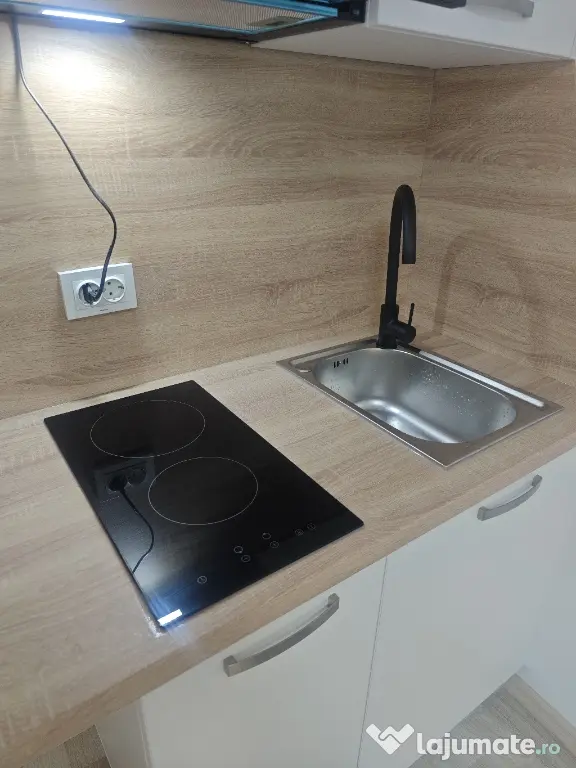 Garsoniera de închiriat