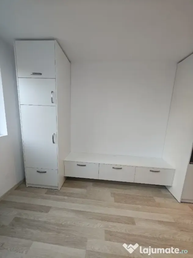 Garsoniera de închiriat