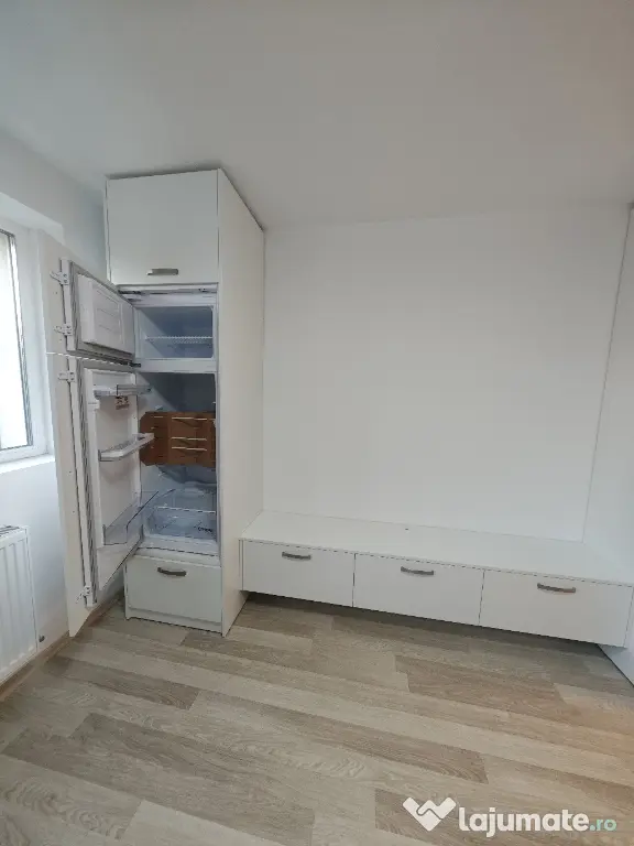 Garsoniera de închiriat