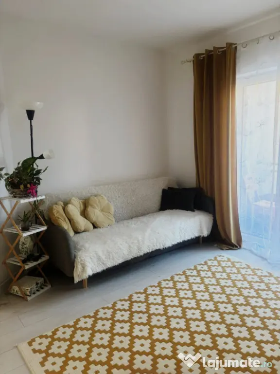 Apartament cu 2 camere , 46 MP, Parcare, zona Florilor, Flor