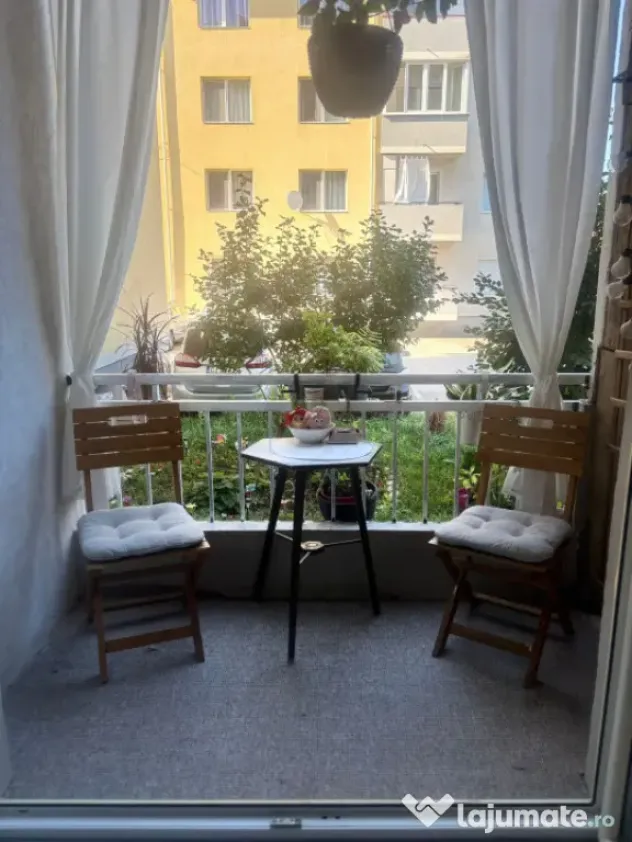 Apartament cu 2 camere , 46 MP, Parcare, zona Florilor, Flor