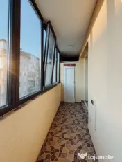 Vand apartament 2 camere 58mp+balcon 6mp zona Florilor