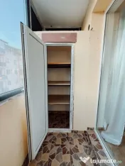 Vand apartament 2 camere 58mp+balcon 6mp zona Florilor