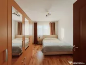 Vand apartament 2 camere 58mp+balcon 6mp zona Florilor