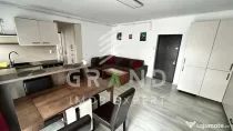 Apartament 2 camere + 2 balcoane + 2 parcări, zona Vivo, Cl
