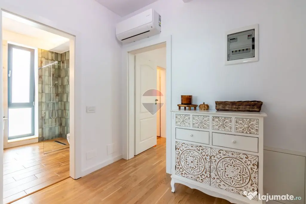 Casă / Vilă cu 5 camere de vanzare in Mogosoaia, 200 m ...
