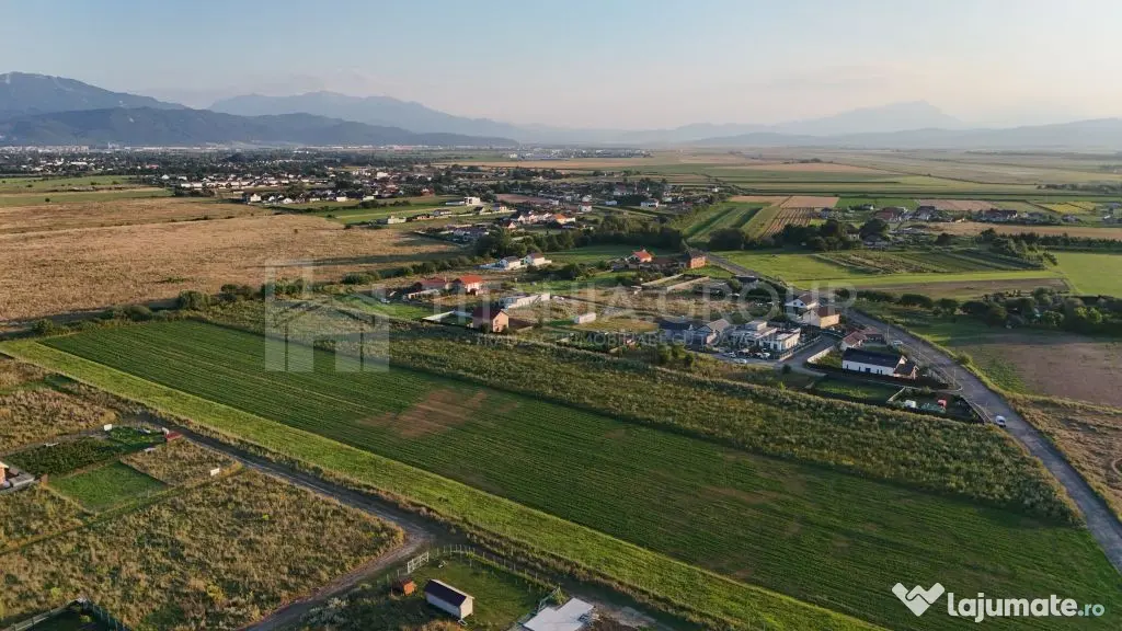 Teren intravilan cu PUZ aprobat, acces drum asfaltat - St...