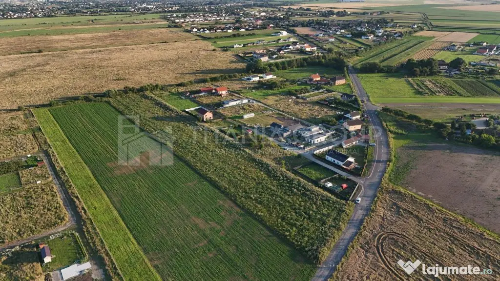 Teren intravilan cu PUZ aprobat, acces drum asfaltat - St...