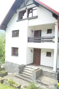 Busteni-Vila de vacanta ,amplasament special