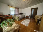 Casă 4 camere 90 mp mobilată + beci, anexe și 720 mp c...