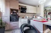 Apartament 2 camere – Zona Intim | Etaj 3 cu lift | 78.... 
