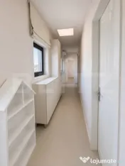 Apartament cu 3 camere, 2 bai cu geam, 70mp, parcare, in Bor 