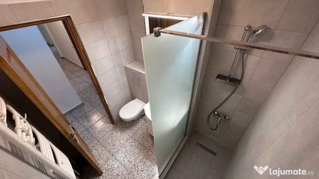 Închiriez ap 3 cam, 70 mp, 2 balcoane, dus walk-in, etaj 3, Dristor 2