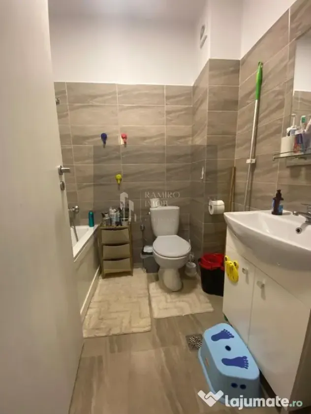 Bloc Nou Finalizat 3 camere 72mp Loc de parcare Metalurgiei