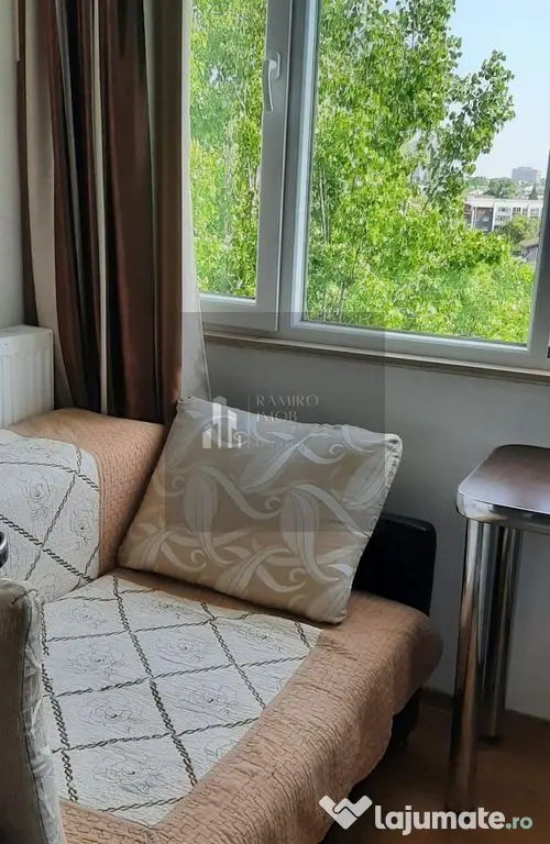 Garsoniera Turnu Magurele 12 minute metrou Aparatorii Pat...
