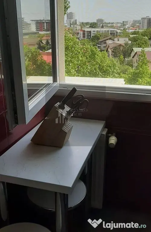 Garsoniera Turnu Magurele 12 minute metrou Aparatorii Pat...