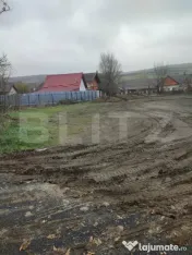 Teren intravilan, 3000 mp, zona Madaras 