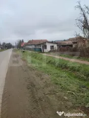 Teren intravilan, 3000 mp, zona Madaras 