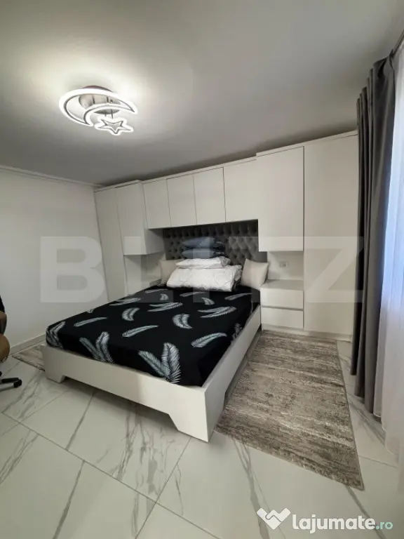 Casă 300 mp + Anexe, Foișor Sticlă și Teren 36 Ari | Hă