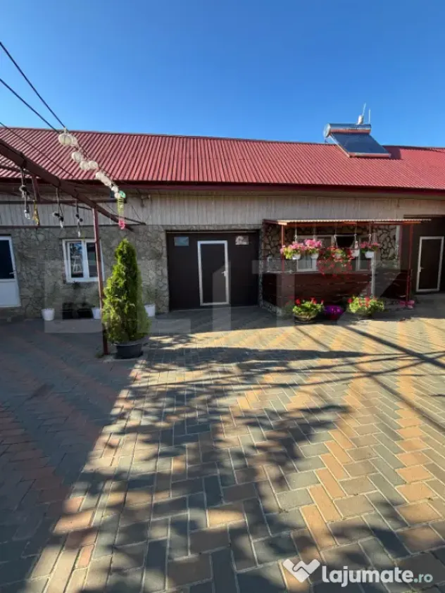 Casă 300 mp + Anexe, Foișor Sticlă și Teren 36 Ari | Hă