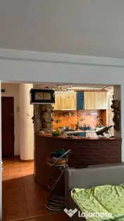 Bd-Regele Mihai 1, 4 camere, etaj 3