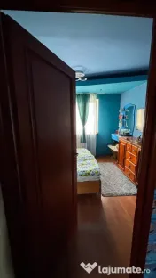 Bd-Regele Mihai 1, 4 camere, etaj 3
