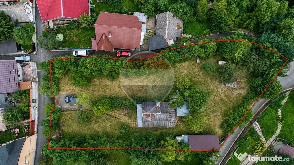 TEREN INTRAVILAN 1.498 MP CU CONSTRUCTIE | 3 FRONTURI STR...