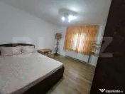 Casă cu 3 corpuri, gospodărie și 2 fronturi stradale – 