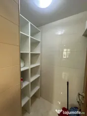 Apartament cu 4 camere de de închiriat Bd. Regele Mihai 1 