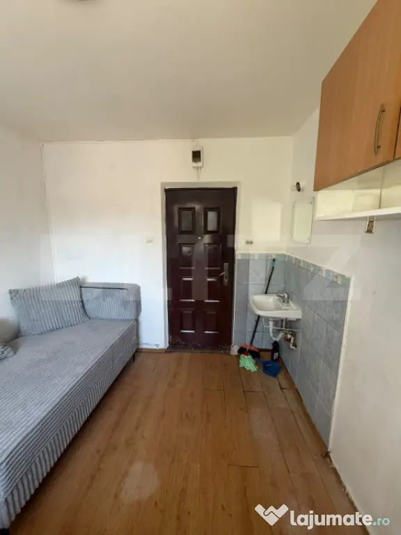 Cameră de cămin de închiriat în zonă liniștită | Astr