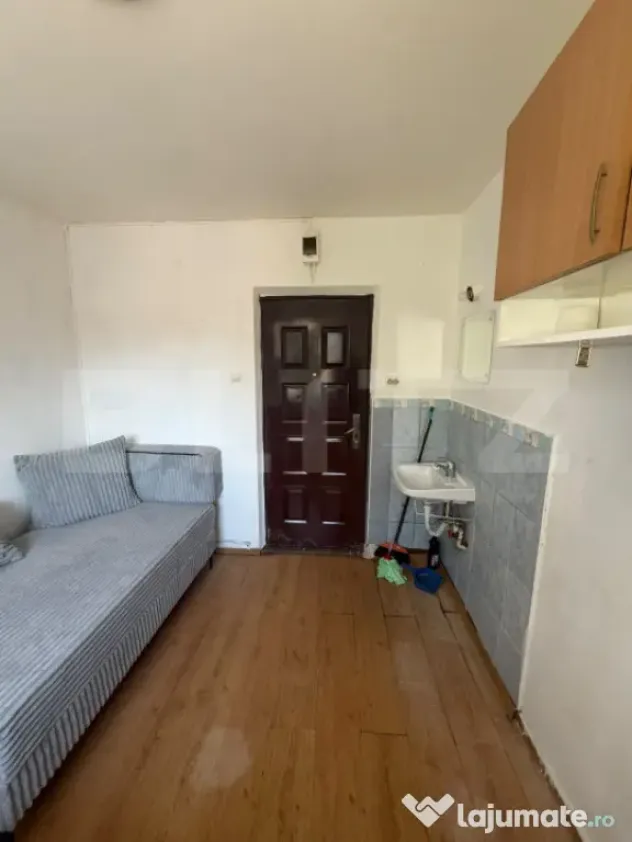 Cameră de cămin de închiriat în zonă liniștită | Astr