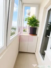 Ap 3 camere , renovat complet,lângă IOR și metrou T...