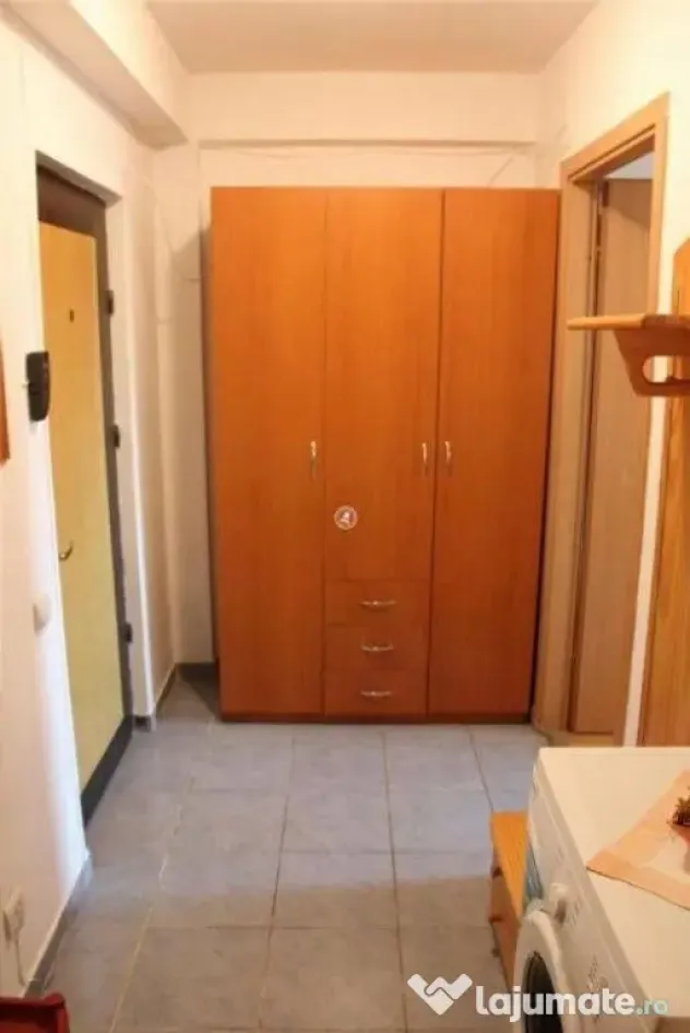 Garsoniera de inchiriat in zona Podul de Piatra - Gara - ...
