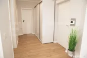 Închiriere apartament 3 camere Oneștilor cu loc de parcare 