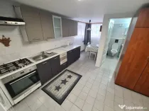 Garsonieră spațioasă – 50 mp, mobilată și utilată