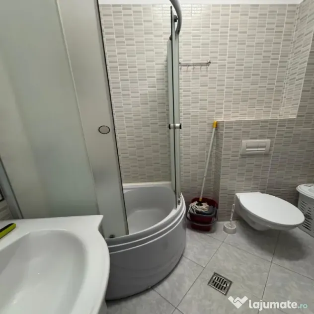 Proprietar,închiriez apartament 1 camera Iași,central,Palas Laz