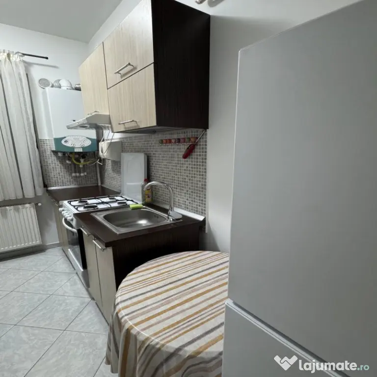 Proprietar,închiriez apartament 1 camera Iași,central,Palas Laz