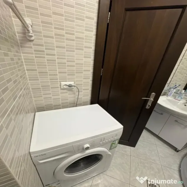 Proprietar,închiriez apartament 1 camera Iași,central,Palas Laz