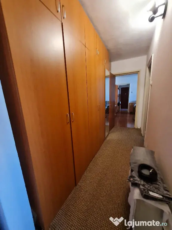Apartament de 3 camere zona ASTRA,str Barbu Lautaru,