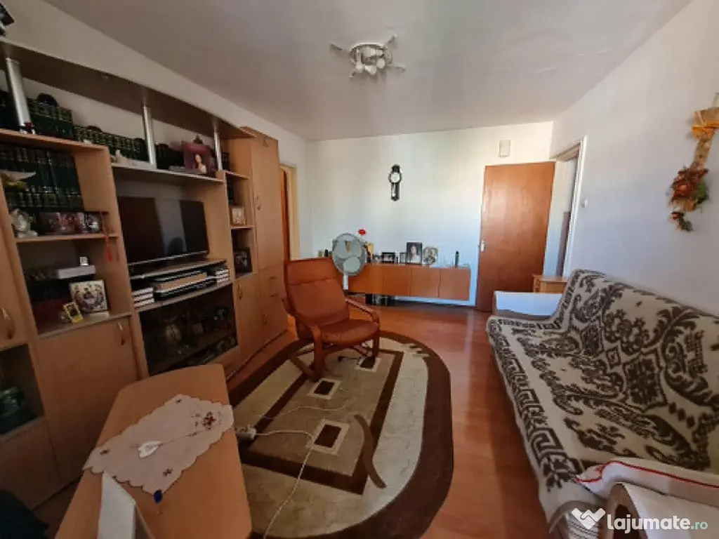 Apartament de 3 camere zona ASTRA,str Barbu Lautaru,