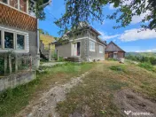 Proprietate cu 2 case, teren 1.855 mp, Priveliște spectacul