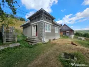 Proprietate cu 2 case, teren 1.855 mp, Priveliște spectacul