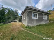 Proprietate cu 2 case, teren 1.855 mp, Priveliște spectacul
