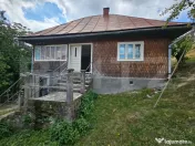 Proprietate cu 2 case, teren 1.855 mp, Priveliște spectacul