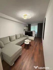 APARTAMENT 4 CAMERE DECOMANDAT