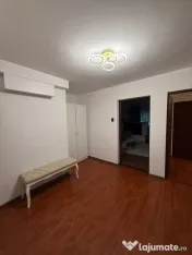 APARTAMENT 4 CAMERE DECOMANDAT 