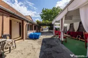 Casă de închiriat cu 4 camere în Pârneava – mobilat...