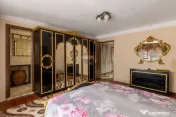 Casă de închiriat cu 4 camere în Pârneava – mobilat...